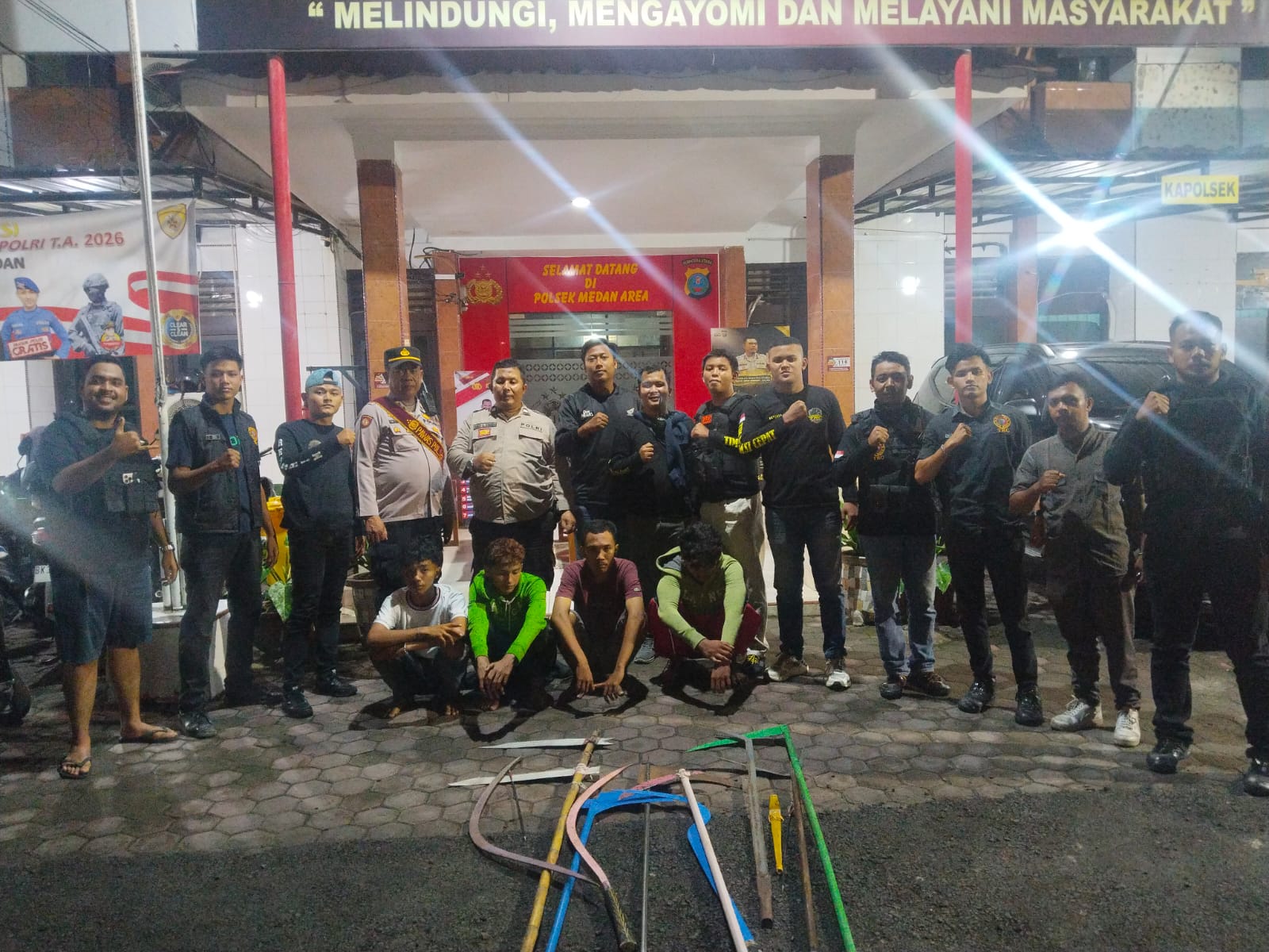 Tim Reaksi Cepat Kota Medan Berhasil Mengamankan 4 Pelaku Tawuran Dengan Geng Motor Bernama “GL” Di Jalan Bromo Medan.
