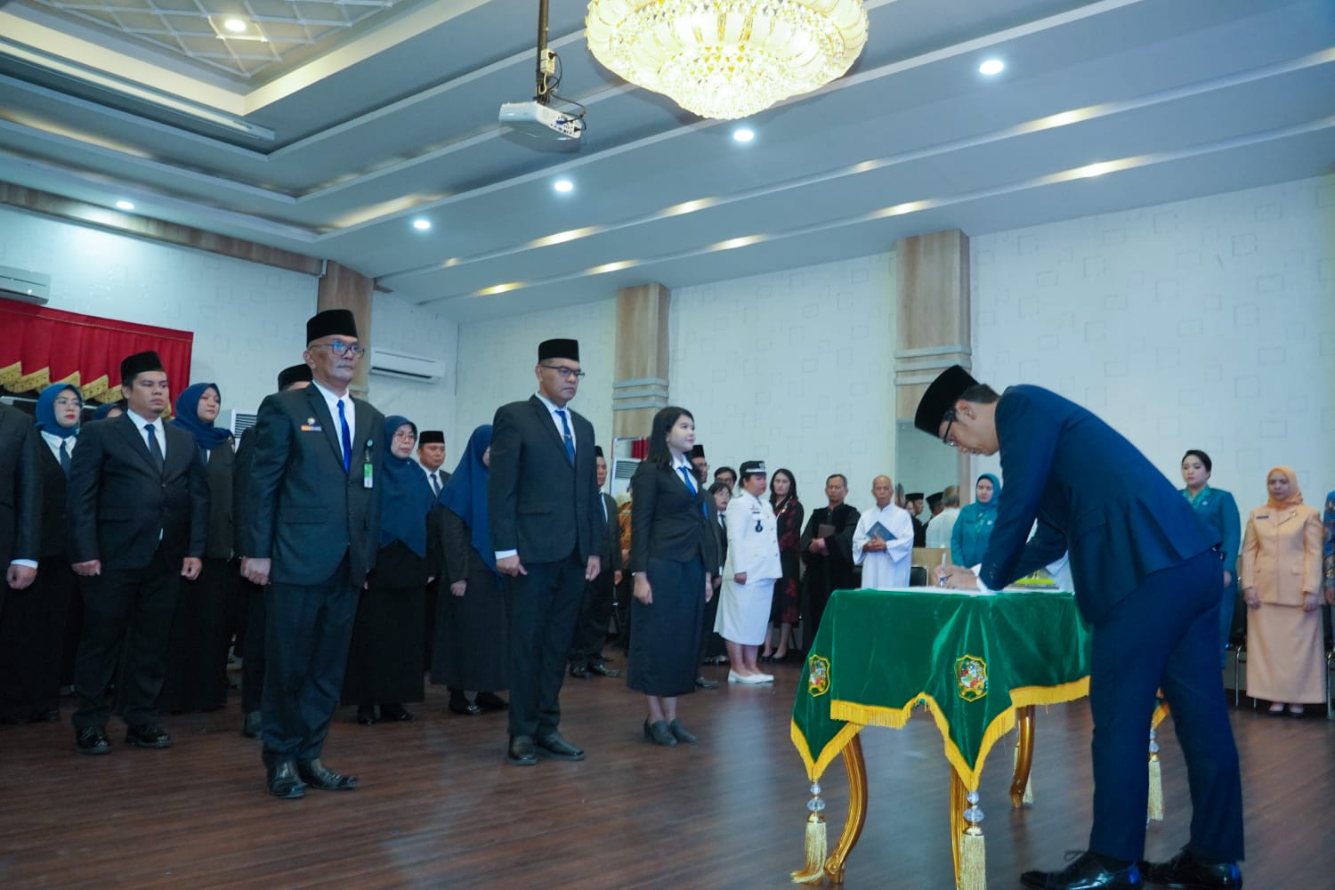 Lantik 76 Pejabat, Rico Waas Ultimatum: 6 Bulan Tak Ada Perubahan, Siap Dievaluasi
