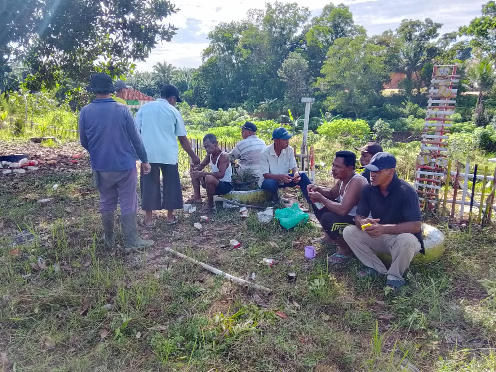 Jum’at bersih Gotong Royong Rutin di Sinunukan III.
