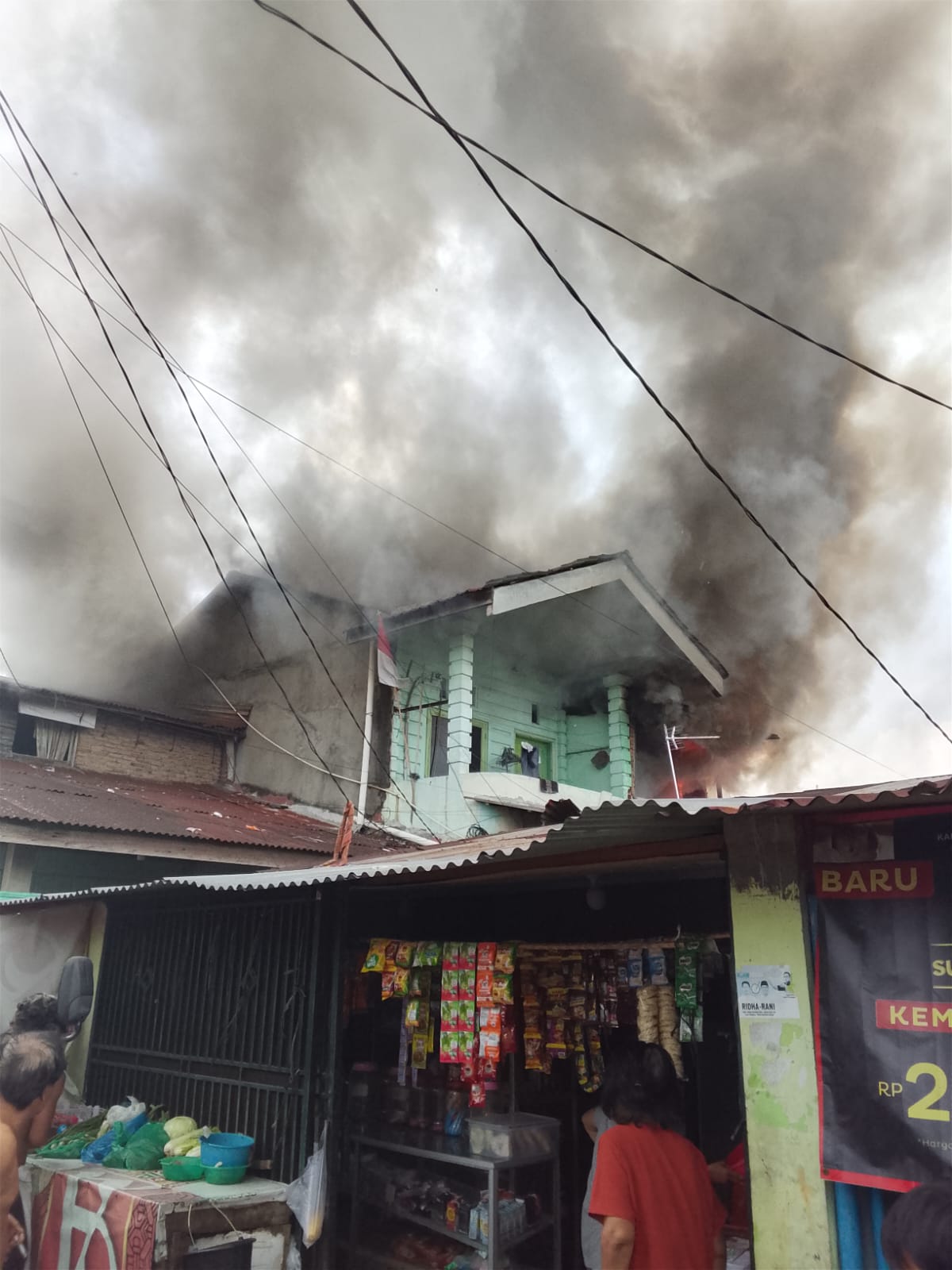 Kebakaran Rumah di Medan Polonia, DPKP Kota Medan Kerahkan Tiga Armada.