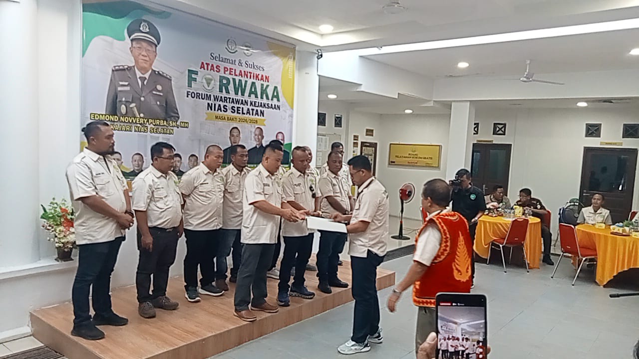 Ketua Forwaka Sumut Lantik Pengurus Forwaka Nias Selatan, Serahkan SK Kepengurusan 2026–2028.