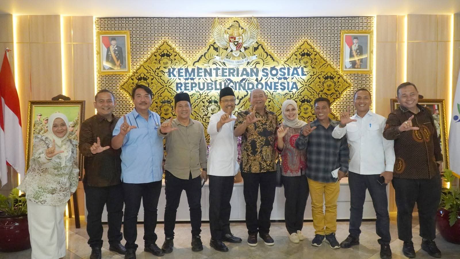 Bupati Syah Afandin Jemput Bantuan ke Pusat, Respons Cepat Atasi Polemik Banjir Langkat.