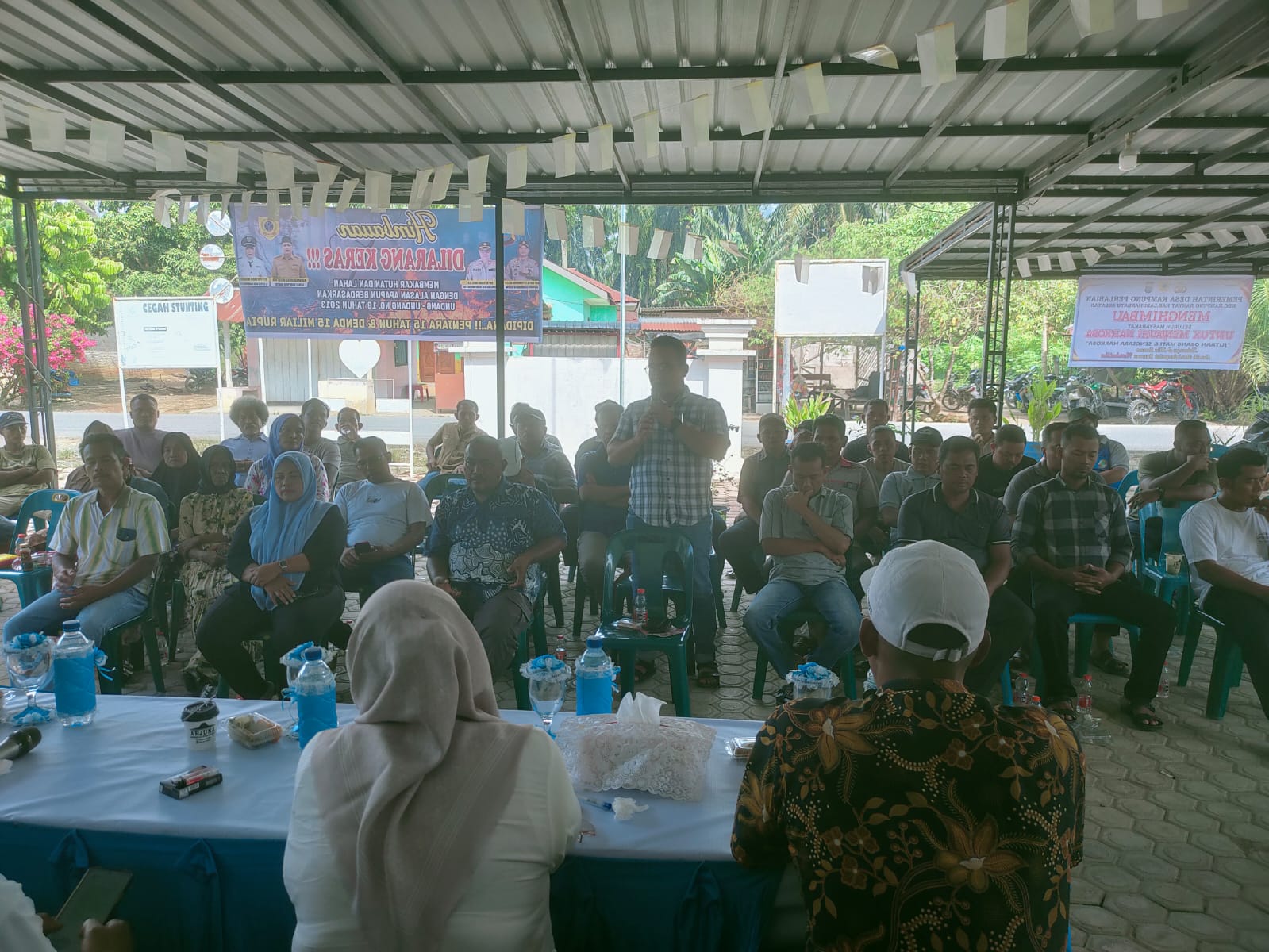 Kapolsek Kampung Rakyat Ajak Pengepul Sawit Perangi Pencurian dan Narkoba, Warga Diminta Aktif Gunakan Call Center 110.