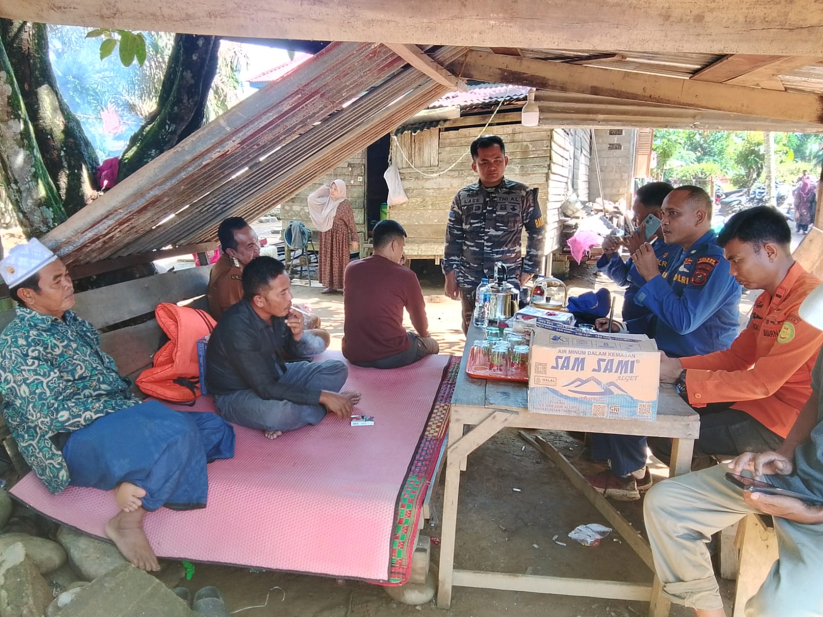 Pencarian Warga Hilang di Sungai Batang Bangko Memasuki Hari Kedua, Danpos Basarnas dan Tim Gabungan Apresiasi Kepedulian Warga.
