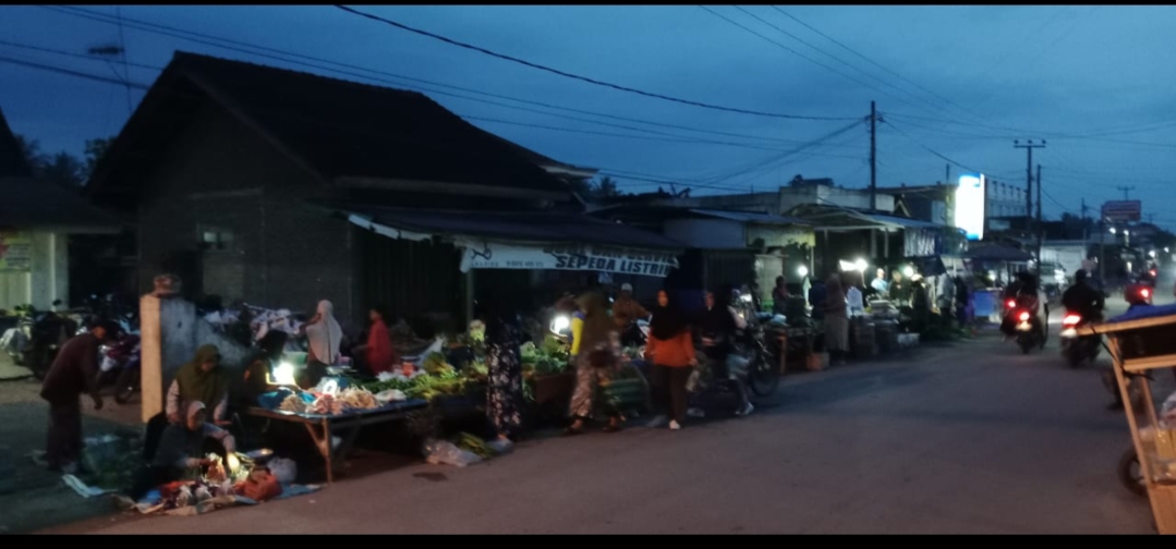 Diduga Pungli di Pasar Pekon Sumber Agung Belum Ditindak, Pedagang Soroti Lambannya Respons APH dan Dinas Terkait.