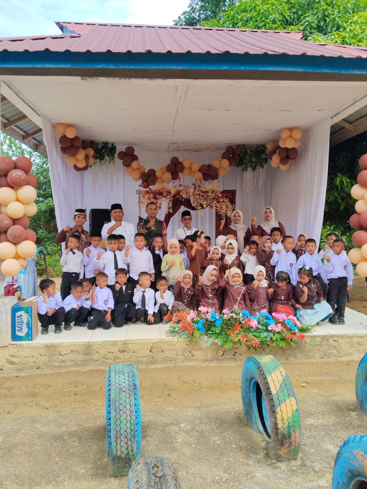 Abdi Putra Negara Pulungan SH MH hadiri Lepas 32 Siswa PAUD Mutiara Bunda Sinunukan IV.