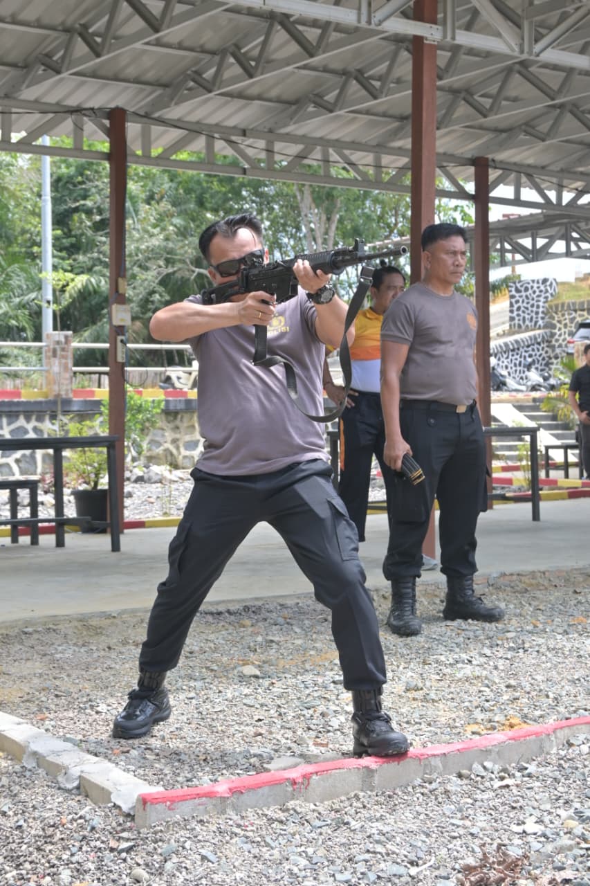 Semarak HUT Bhayangkara ke 80 Tahun 2026, Polres Labusel Gelar Lomba Menembak Antar Satuan.