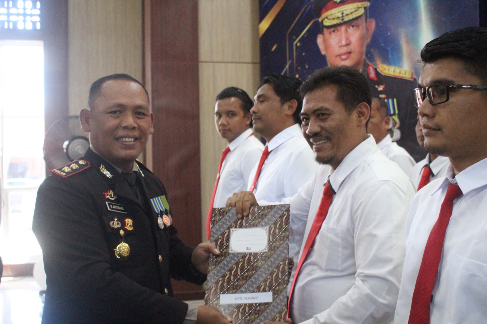 Dedikasi Tanpa Batas, Kanit Tipiter Polres Simalungun Diganjar Penghargaan Ungkap Perdagangan Satwa Dilindungi.