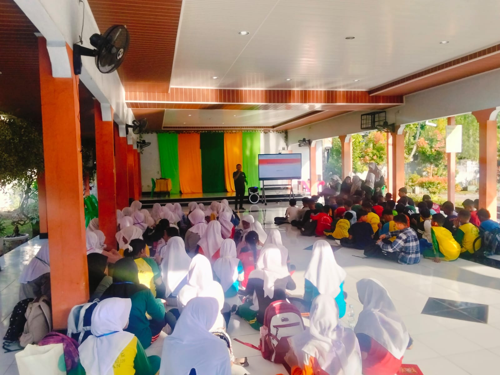 MPLS SMP Dharma Pancasila Medan Berlangsung Meriah, Tanamkan Karakter dan Disiplin Sejak Hari Pertama Sekolah.