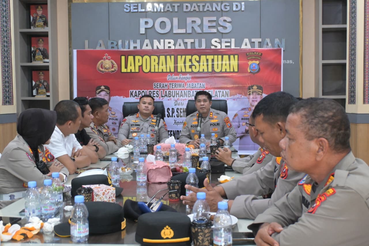 Tradisi Pisah Sambut Kapolres Labusel, AKBP Rosef Efendi Komitmen Wujudkan Polri yang Presisi dan Humanis.