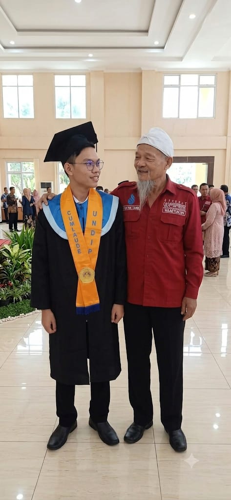 Ketua Umum FERADI WPI Ucapkan Selamat kepada Dharma Satya Aryana atas Raih Gelar Sarjana Biologi Undip.