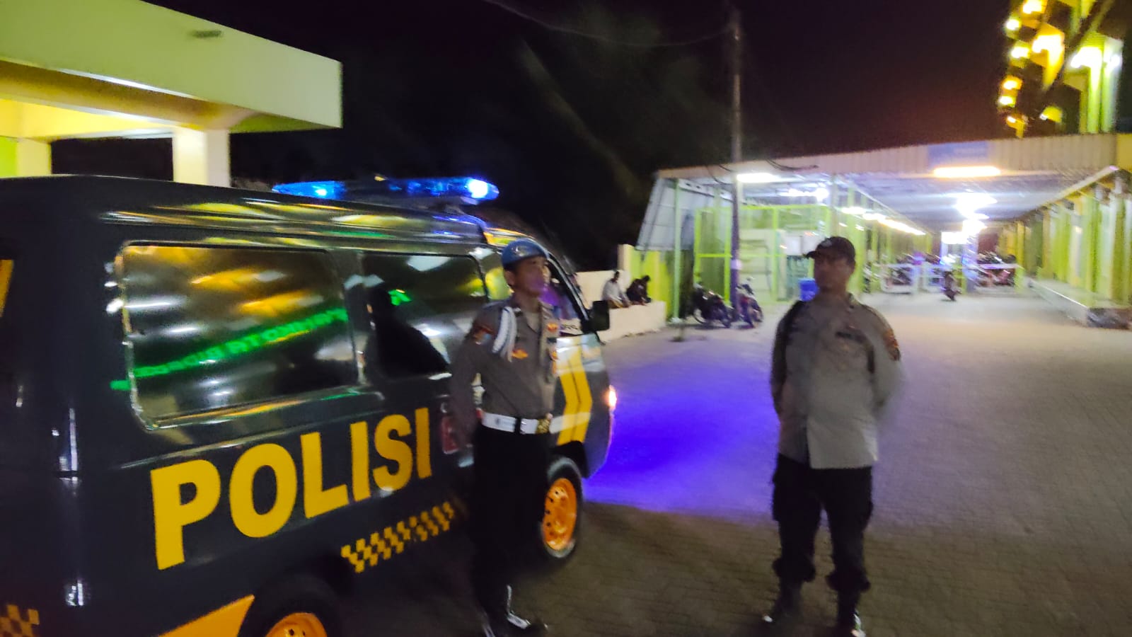 Antisipasi Geng Motor dan Kejahatan 3C, Polsek Gebang Patroli Blue Light.