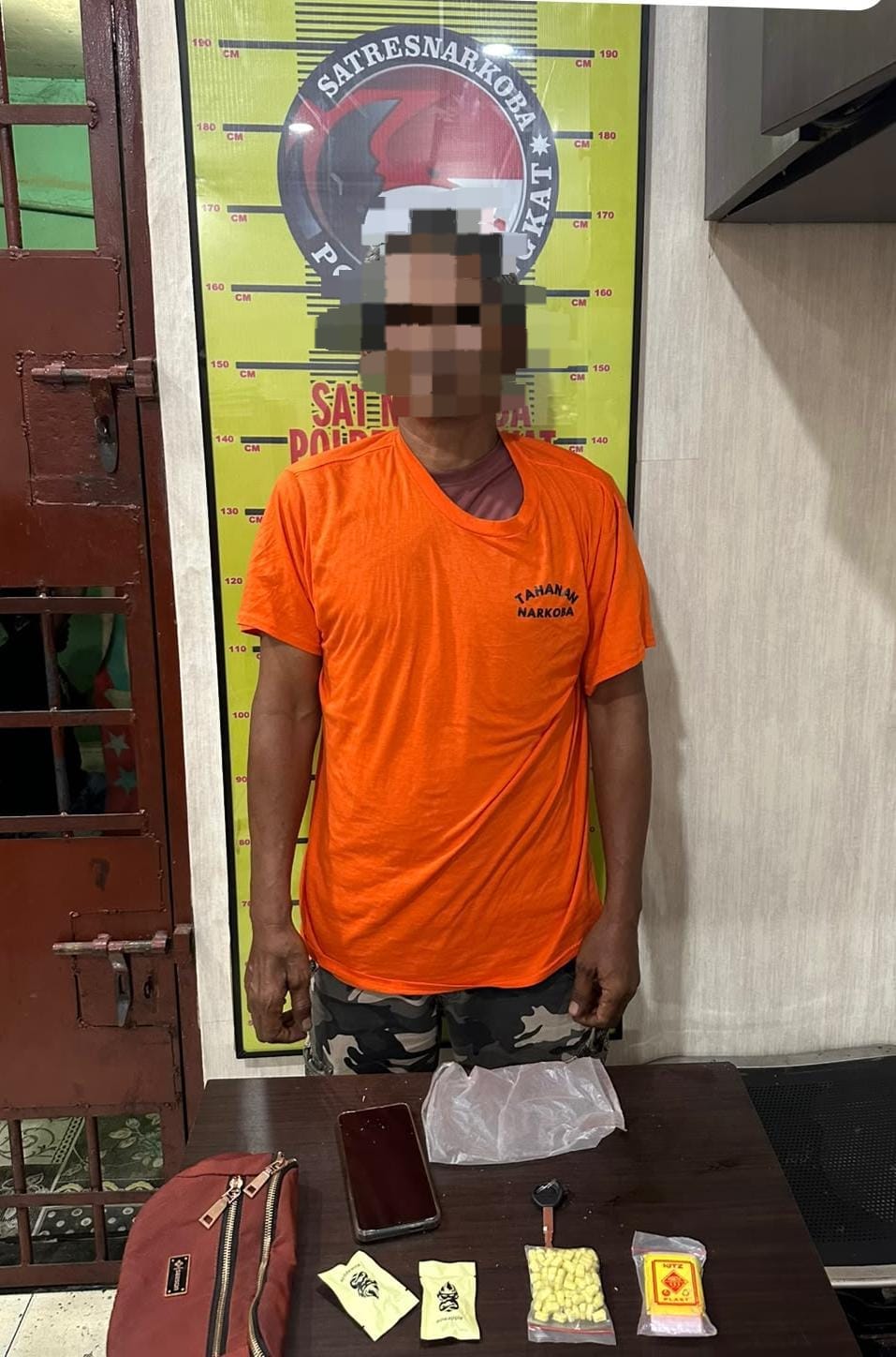 100 Butir Diduga Ekstasi Diamankan, Sat Res Narkoba Polres Langkat Tangkap Pria 49 Tahun.