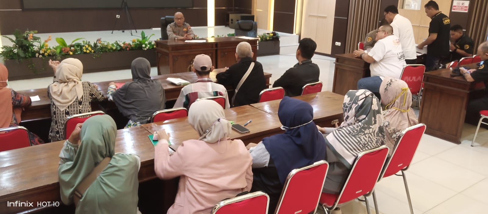 Kasus BMT Dinar Mulia Karanganyar Bergulir di POLDA Jateng, FERADI WPI dampingi Para Korban Laporkan Ketua BMT Dinar Mulia inisial UM Para Korban Laporkan Ketua BMT Dinar Mulia inisial UM.