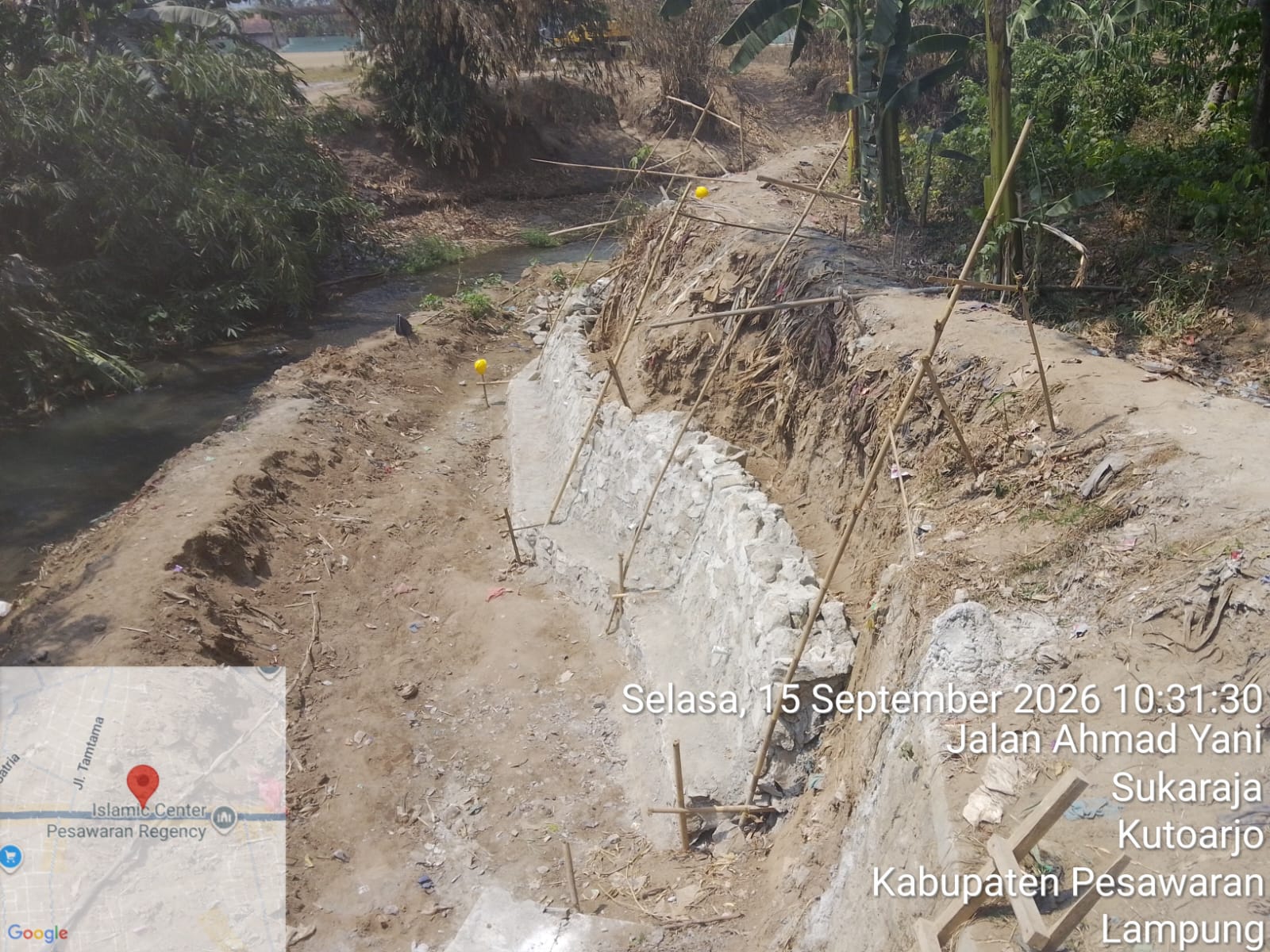 Misterius Penguat Proyek Tebing Sungai Bernilai Miliyaran Dibagelen Disorot,Papan Informasi Rak Terpasang. Upah Pekerja dan Material Diduga Menunggak.